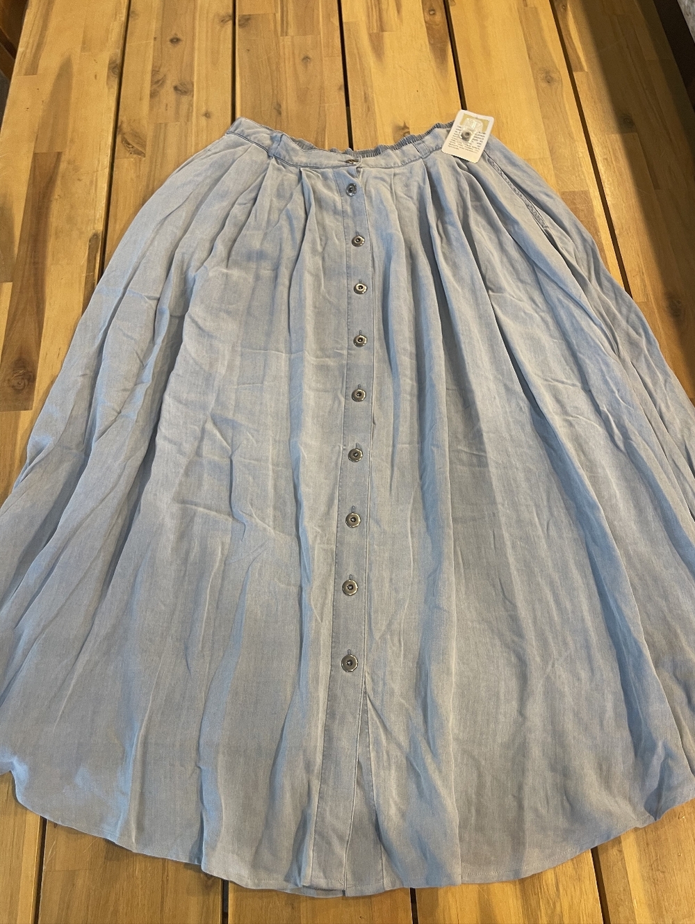 NWT SAKS FIFTH‎ AVENUE Vintage Womens 100% Silk Chambray Button Midi Skirt Large